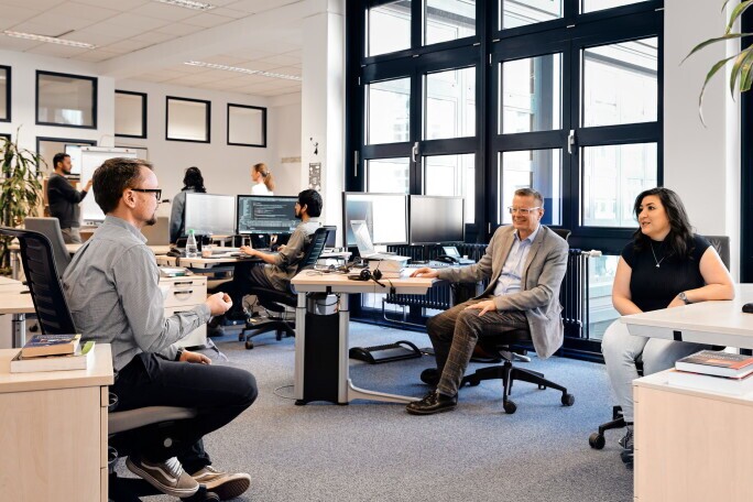 Student Assistant Service Desk & Data Analytics (Power BI / KI), 1. image